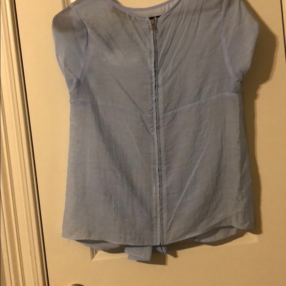 Zip back blouse - Picture 3 of 3